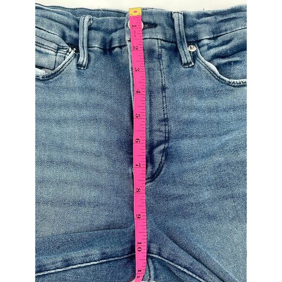 Good American Good Waist Crop Distressed Medium Wash Indigo 139 jeans size 2/26 - Picture 5 of 7